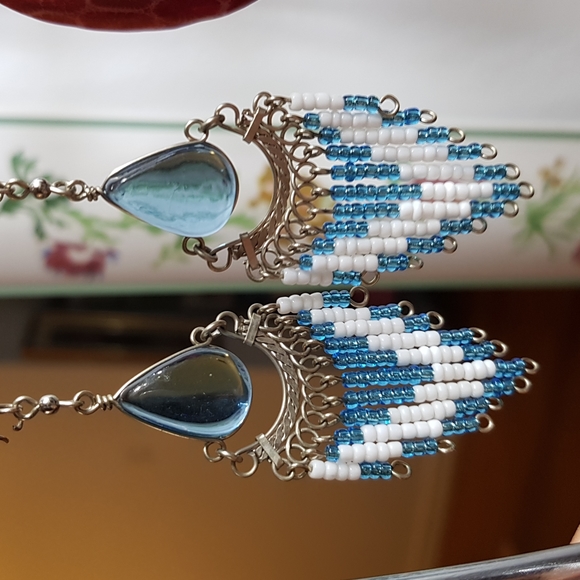 2 Sets Of Artisanal Handmade Earrings - Picture 6 of 17